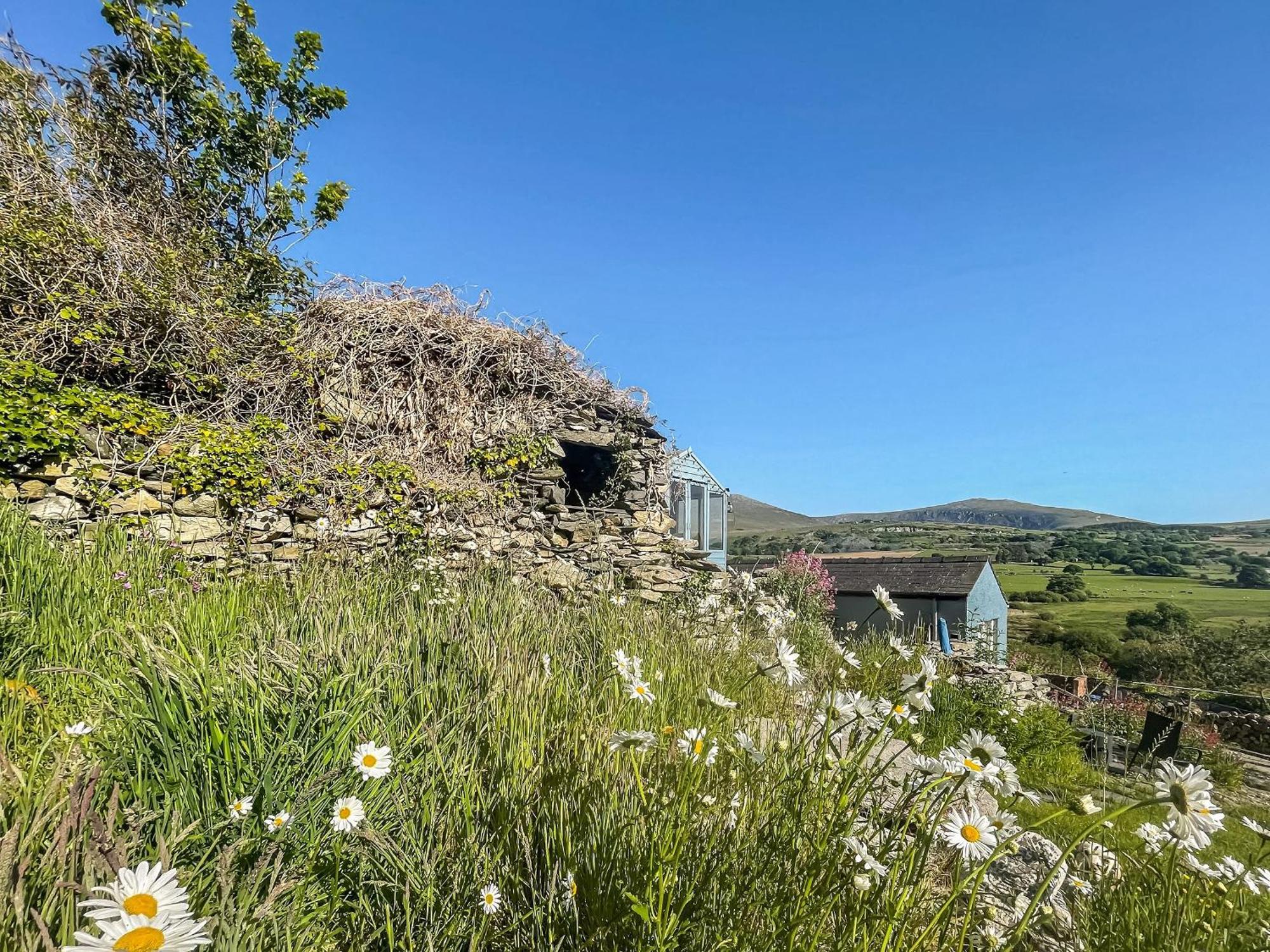 Hyfrydle Cottage Pen-y-groes Exterior photo